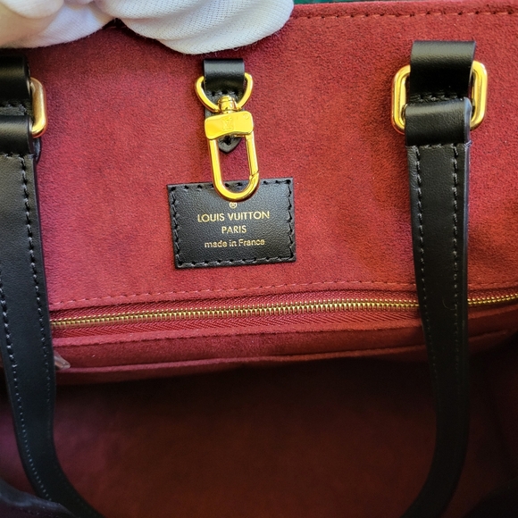 🔥NWT Louis Vuitton Bicolor monogram Empreinte leather OnTheGo MM Microchipped - Picture 8 of 16